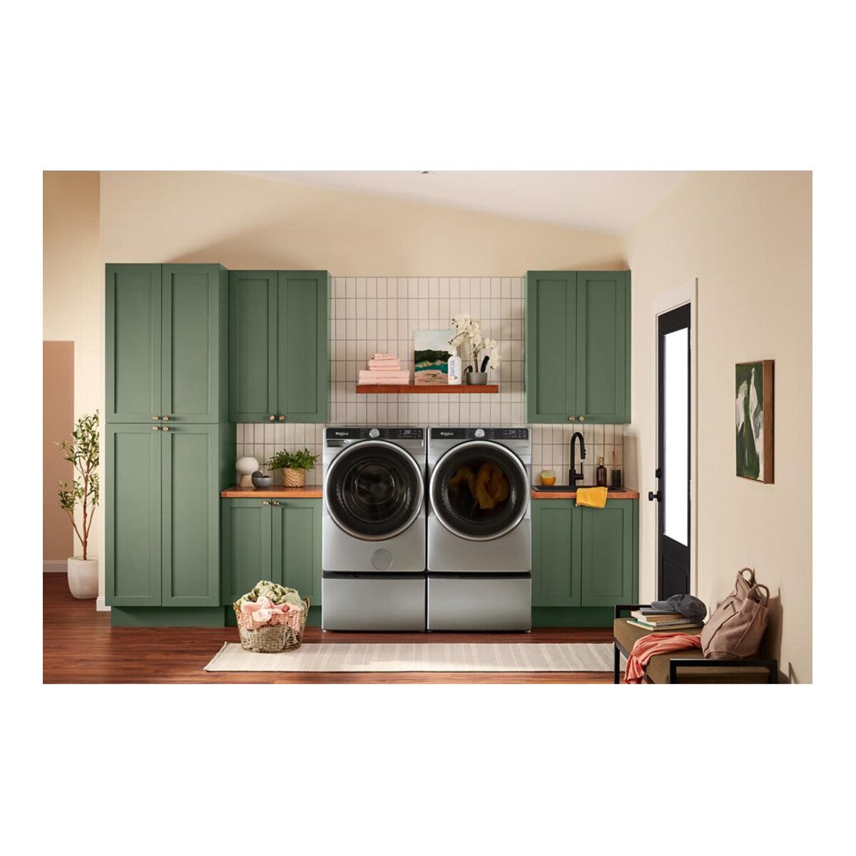 7.4 cu. ft. Smart Front Load ENERGY STAR® Gas Dryer with Steam Capabilities