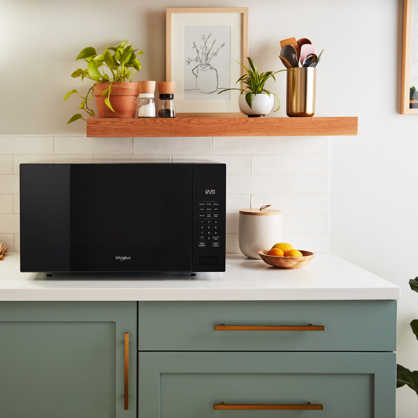 2.2 cu. ft. Sensor Cooking Microwave