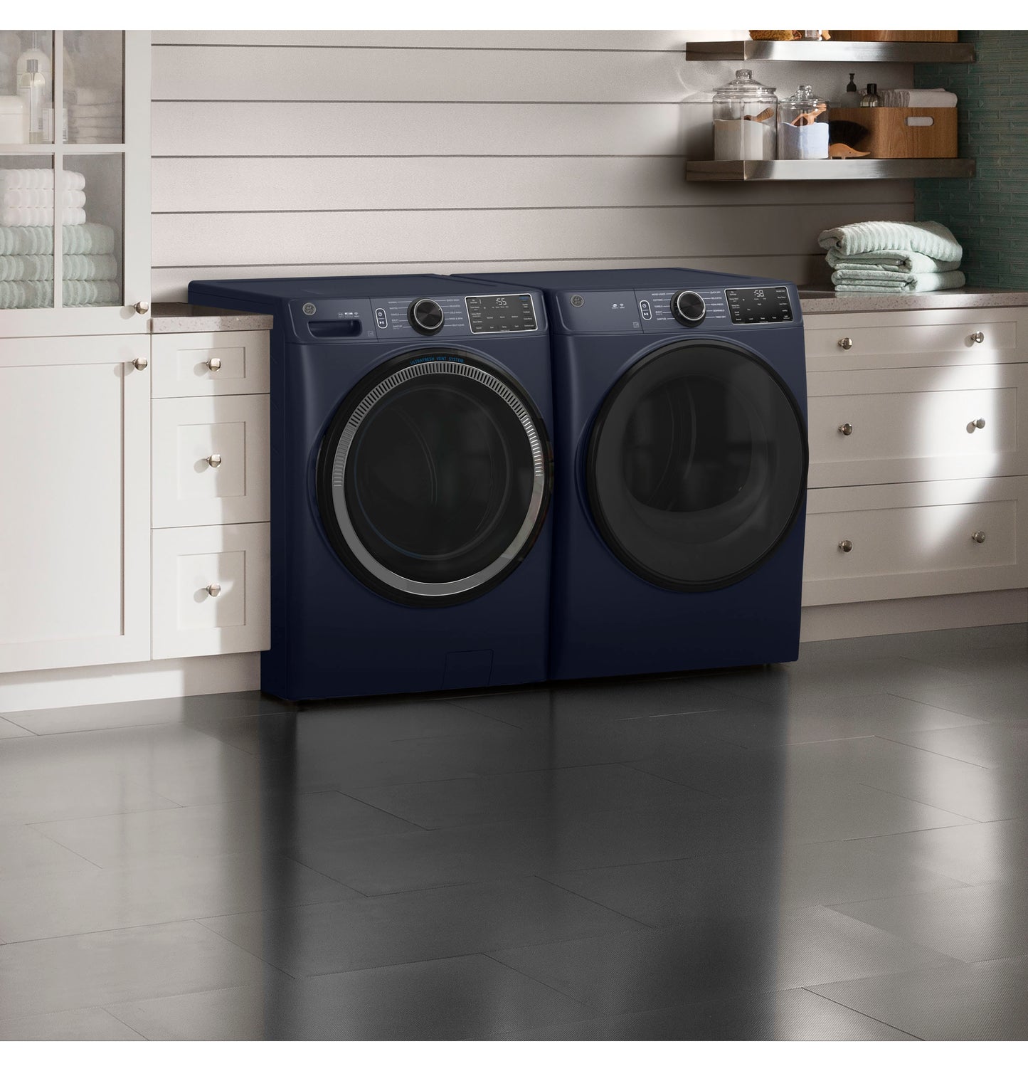 GE® ENERGY STAR® 4.8 cu. ft. Capacity Smart Front Load  Washer with UltraFresh Vent System with OdorBlock™ and Sanitize w/Oxi