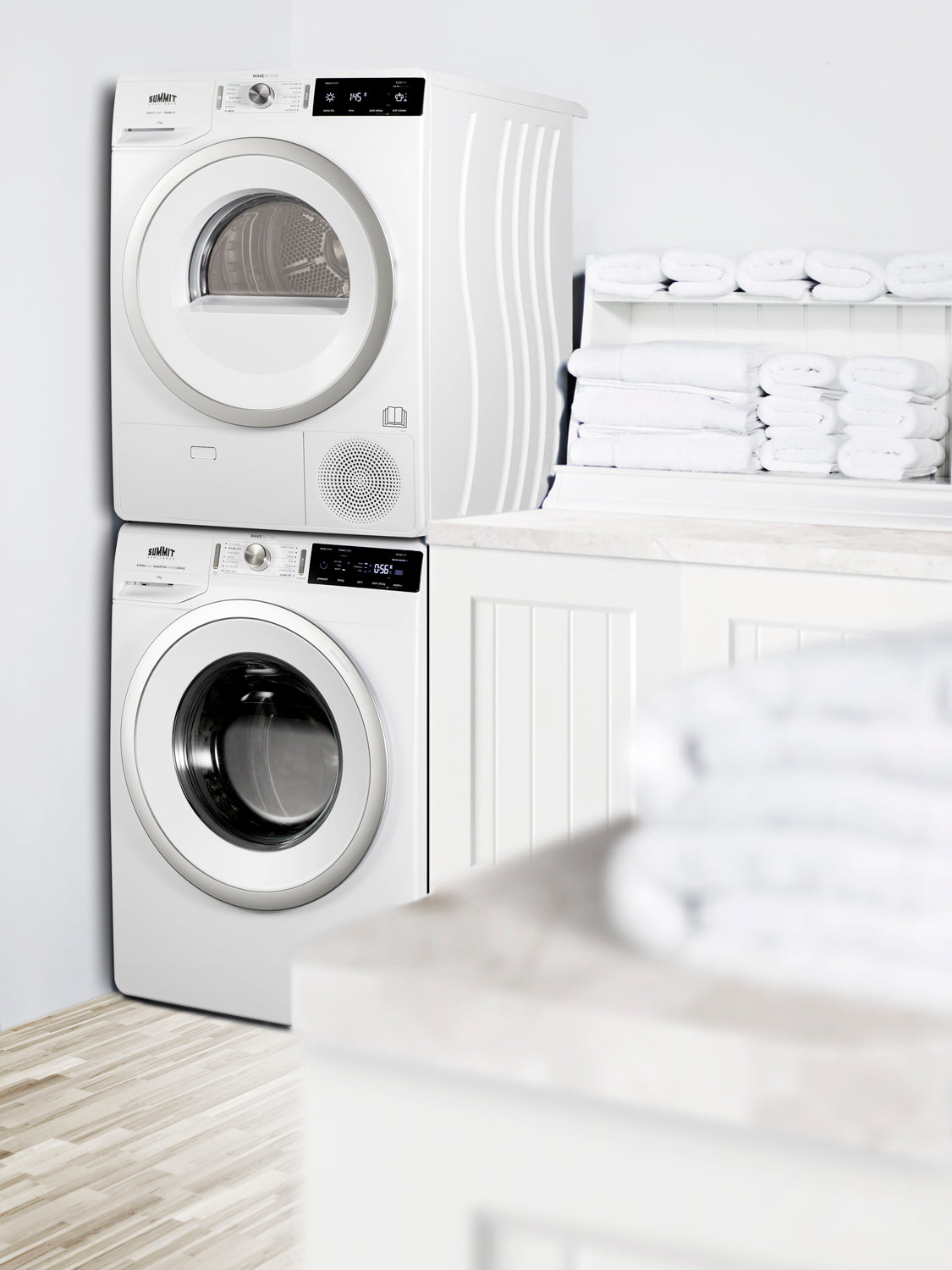 Washer/Heat Pump Dryer Combination