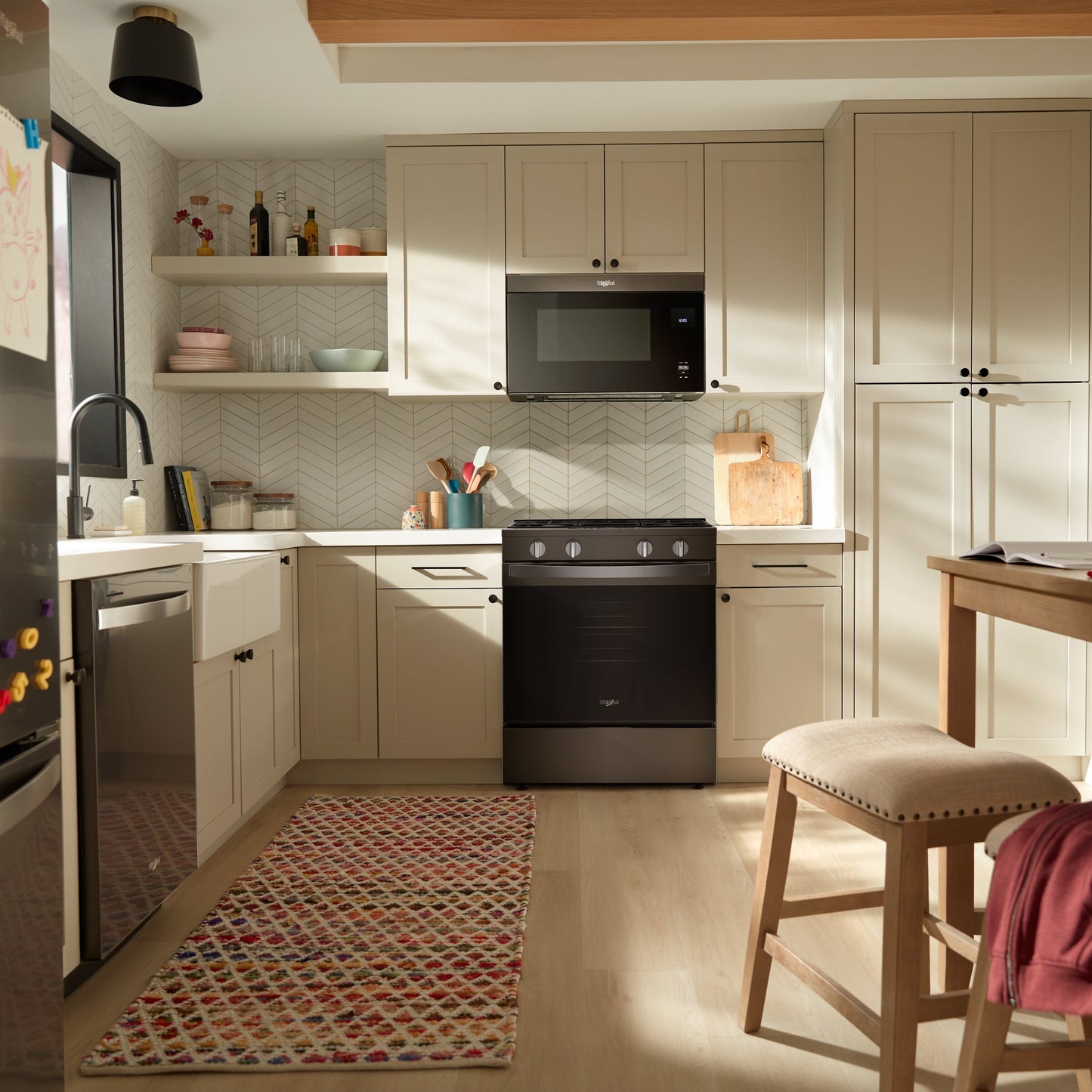 30-inch Gas Smart Range with Air Cooking Technology and Steam Clean