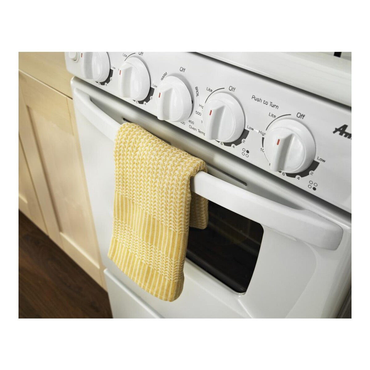 20-inch Gas Range with Compact Oven Capacity