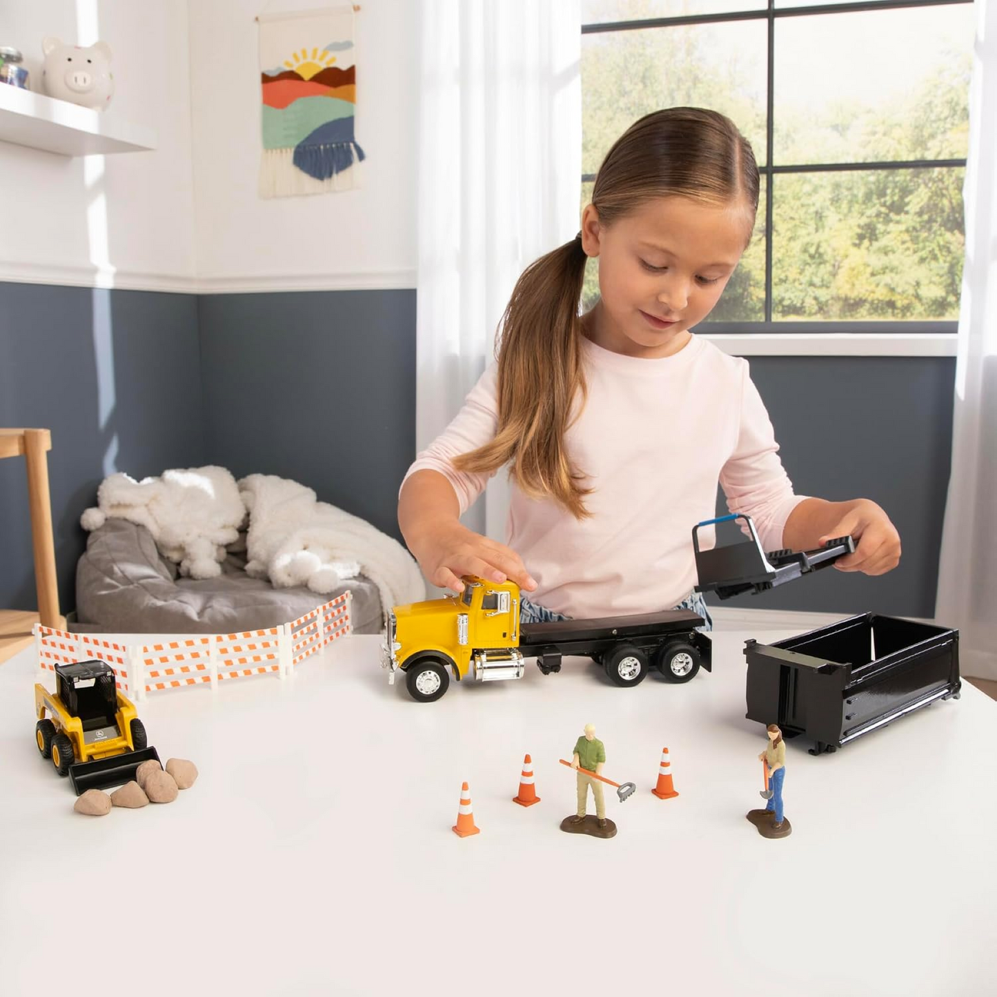 ERTL 1:32 Construction Switch N Load Set