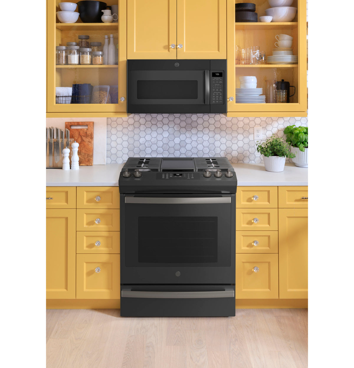 GE® 30" Slide-In Front-Control Convection Gas Range with No Preheat Air Fry