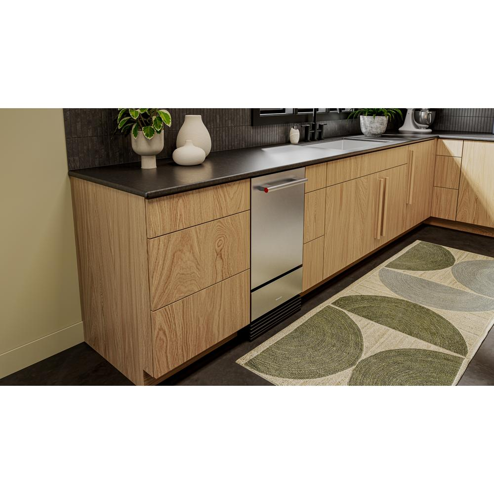 18'' Automatic Ice Maker with PrintShield® Finish