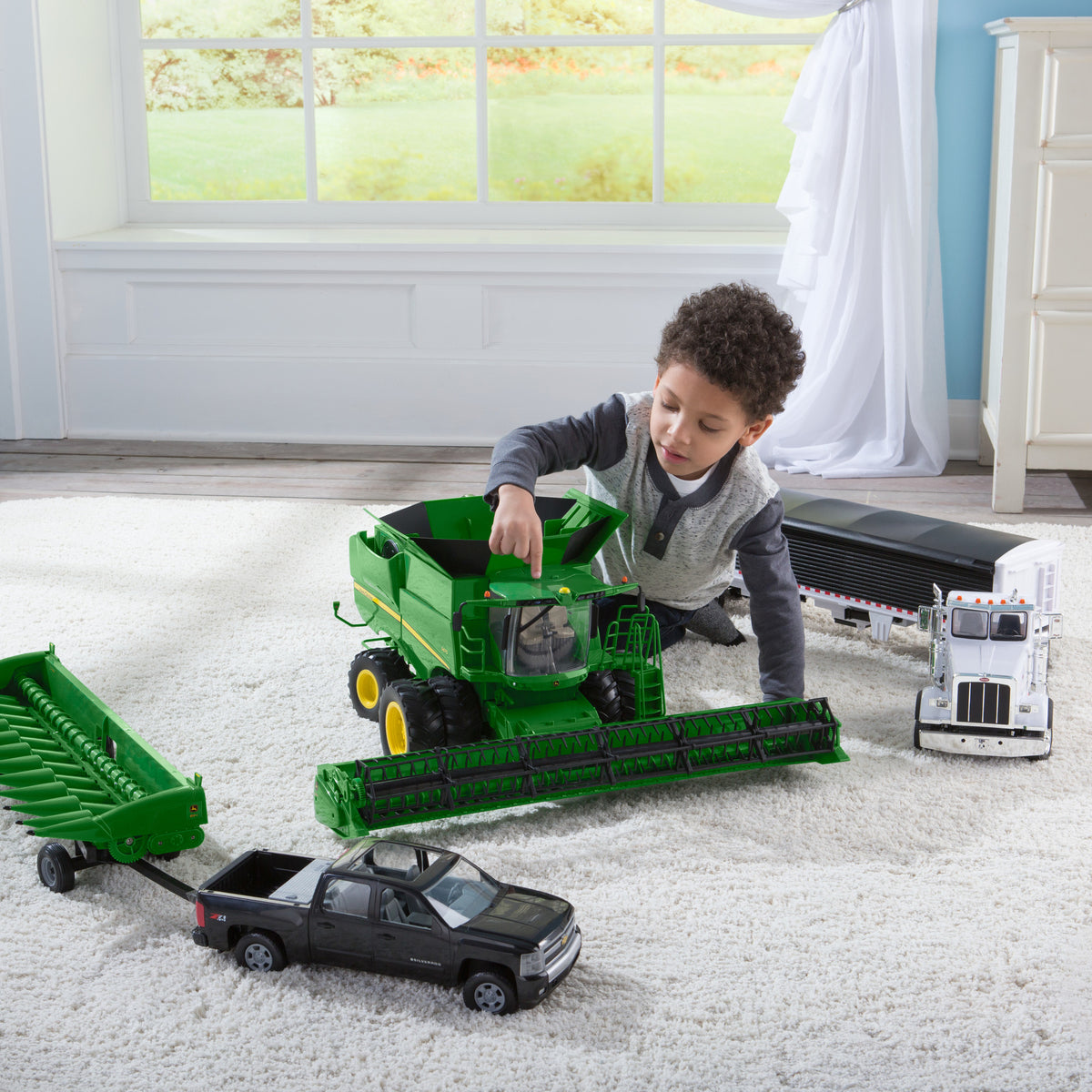 TOMY 1:16 Scale Big Farm John Deere S690 Combine