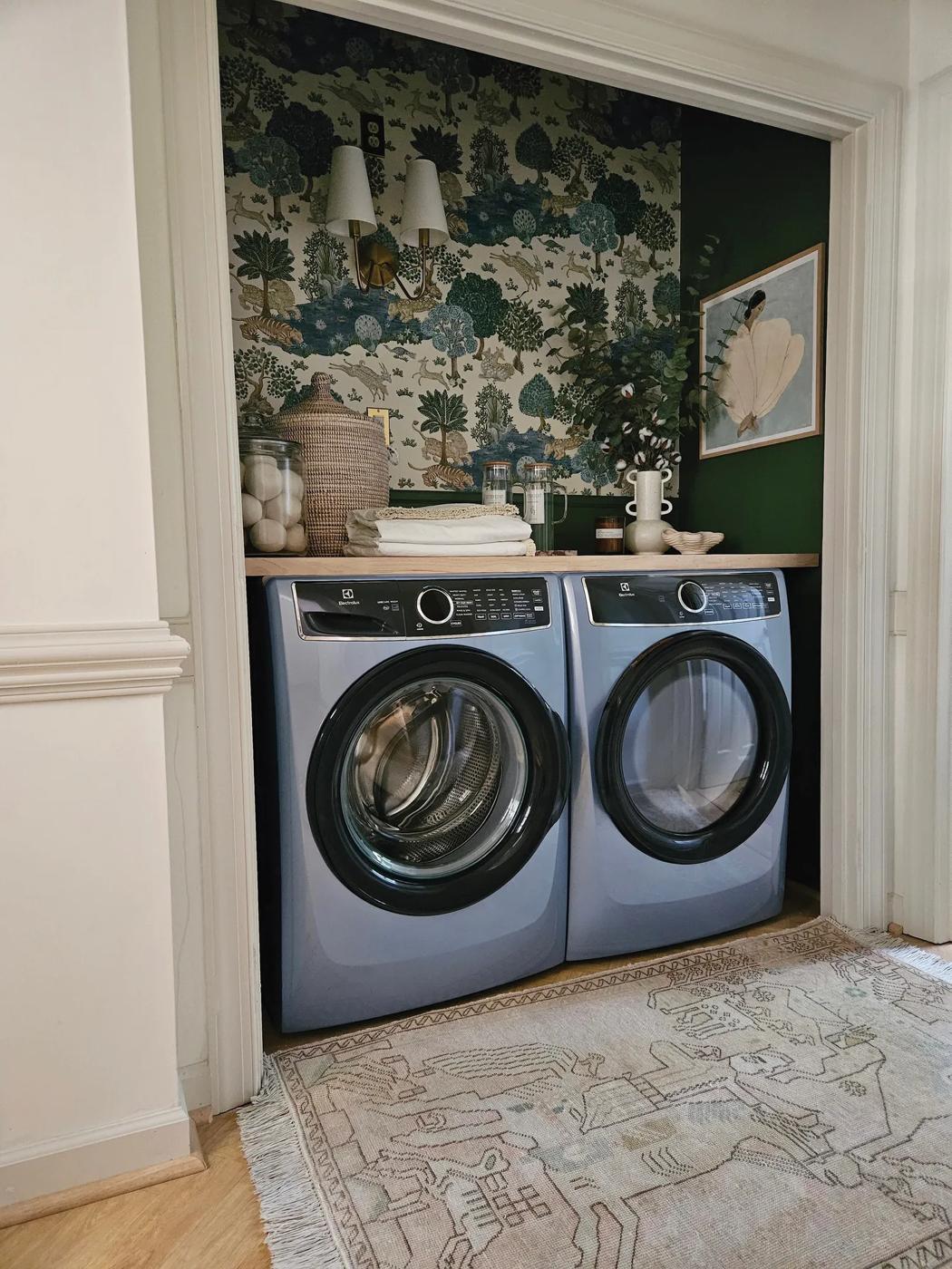 Front Load Perfect Steam™ Electric Dryer with Instant Refresh – 8.0 Cu. Ft.