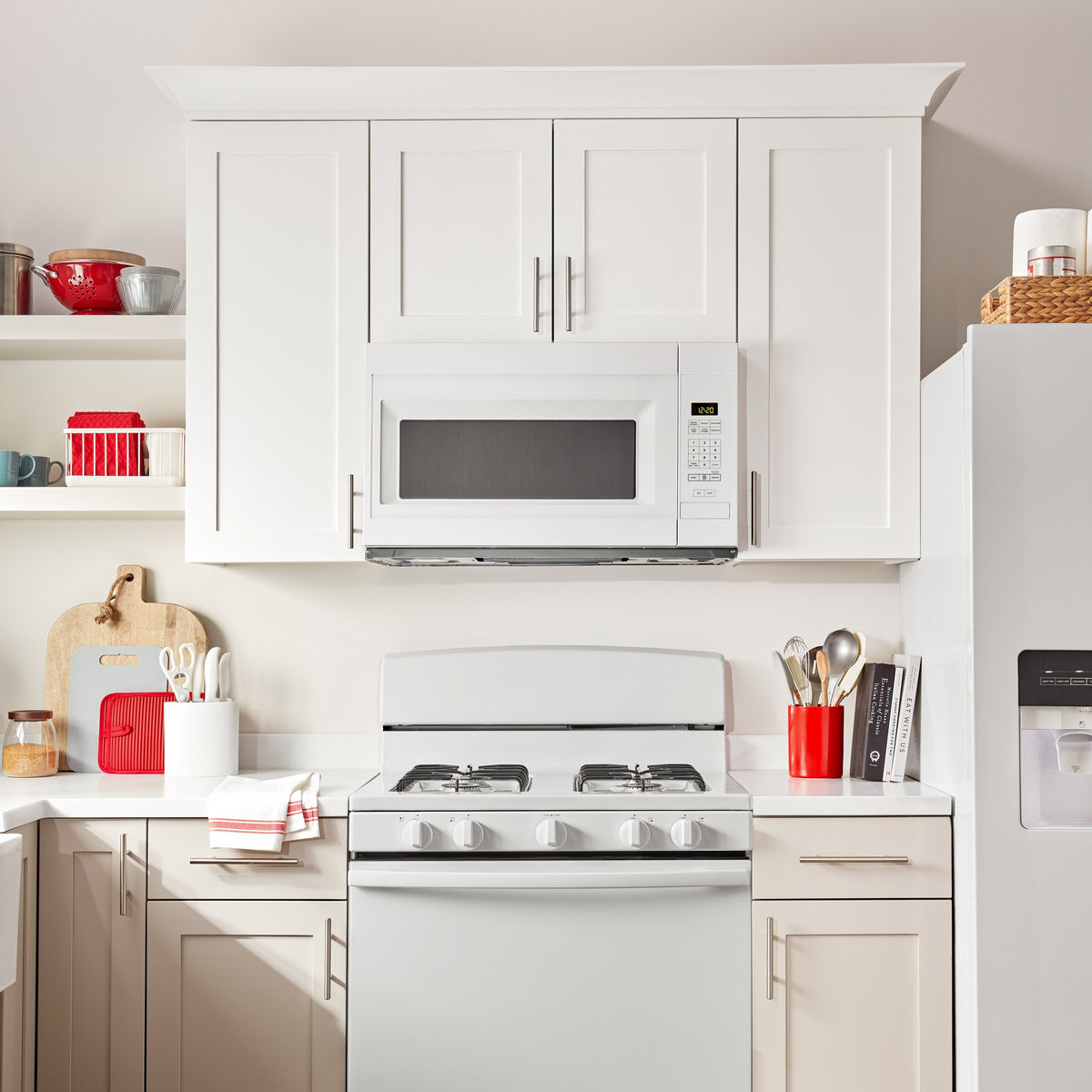 Amana® 30-inch Gas Range with Easy-Clean Glass Door