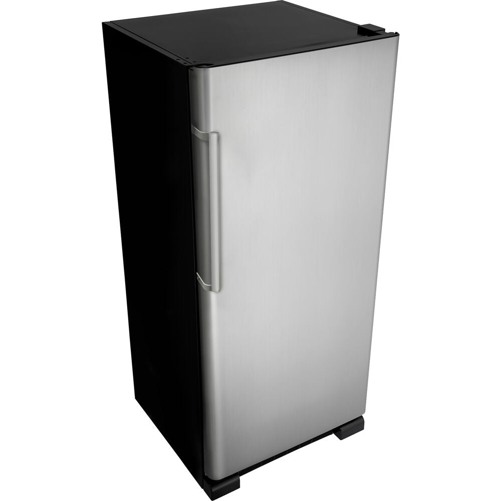 17 cuft Apartment Size Refrigerator, Two See-Thru Crispers, ESTAR