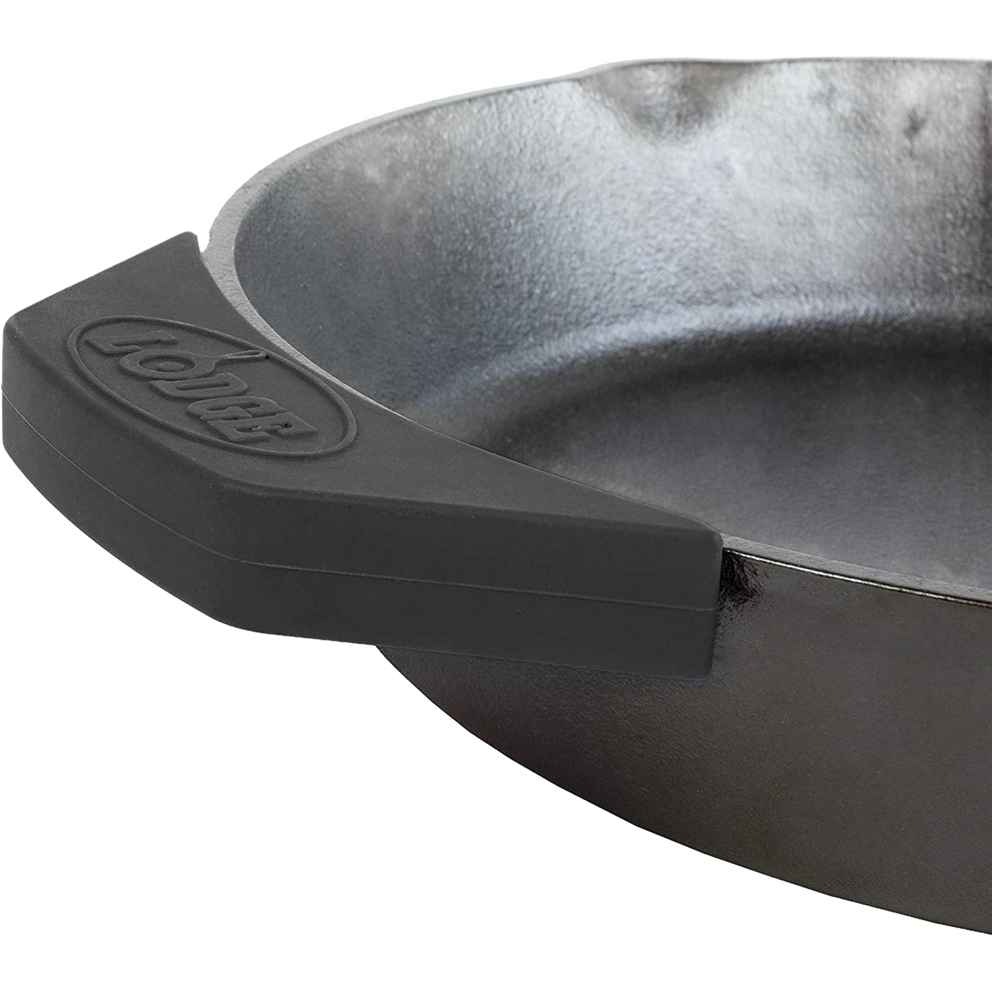 Black silicone handle cover fitted on cast iron skillet assist handle in kitchenware and Lodge cast iron collection