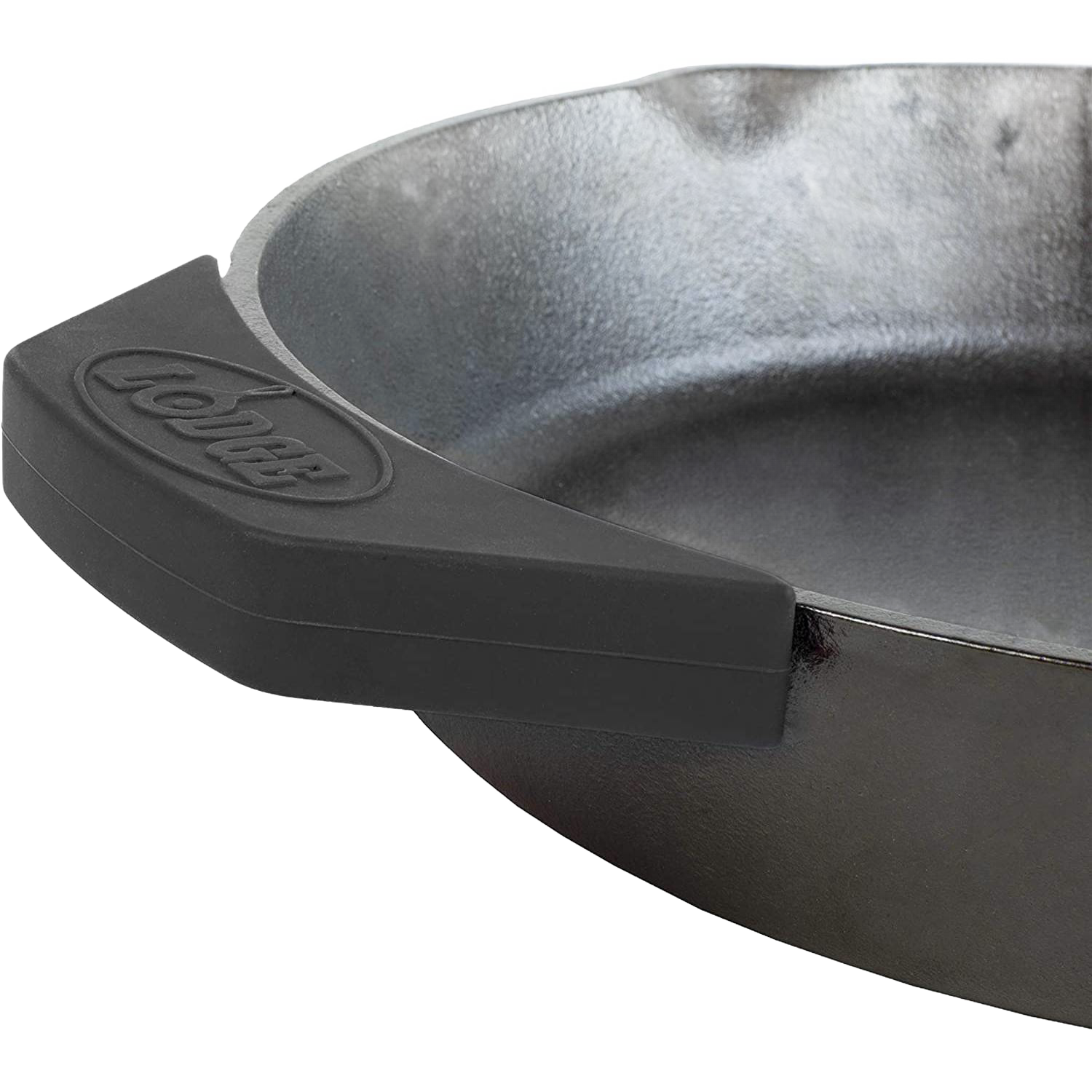 Black silicone handle cover fitted on cast iron skillet assist handle in kitchenware and Lodge cast iron collection