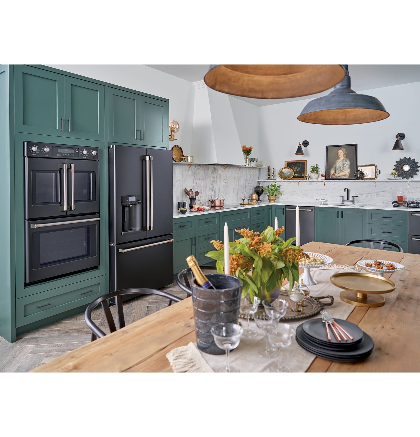 CAFÉ™ ENERGY STAR® 22.1 Cu. Ft. Smart Counter-Depth French-Door Refrigerator with Hot Water Dispenser