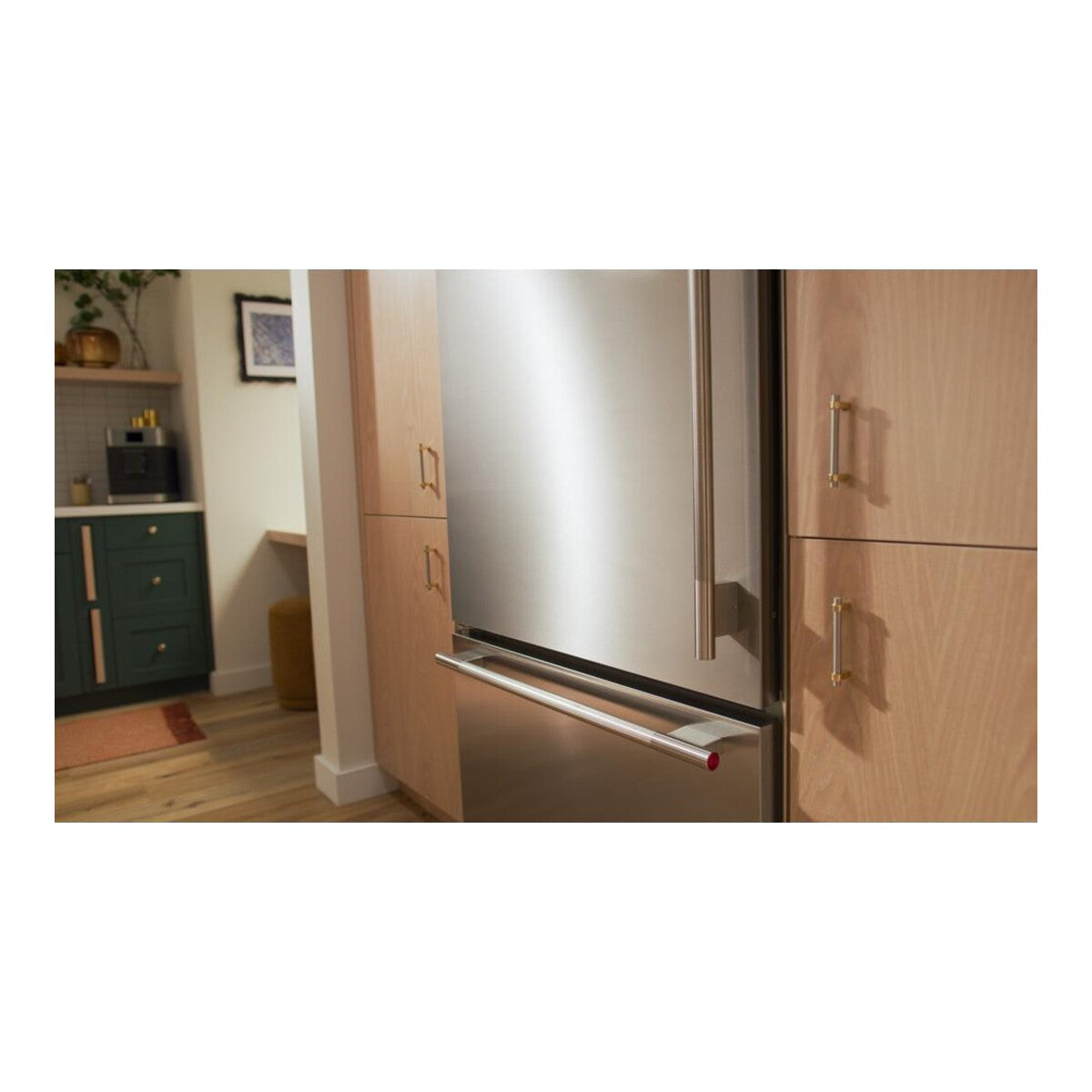 20.8 Cu. Ft. 36-Inch Built-In Bottom Mount Refrigerator with Right Door Swing and Signature Platinum Interior in PrintShield® Stainless Steel