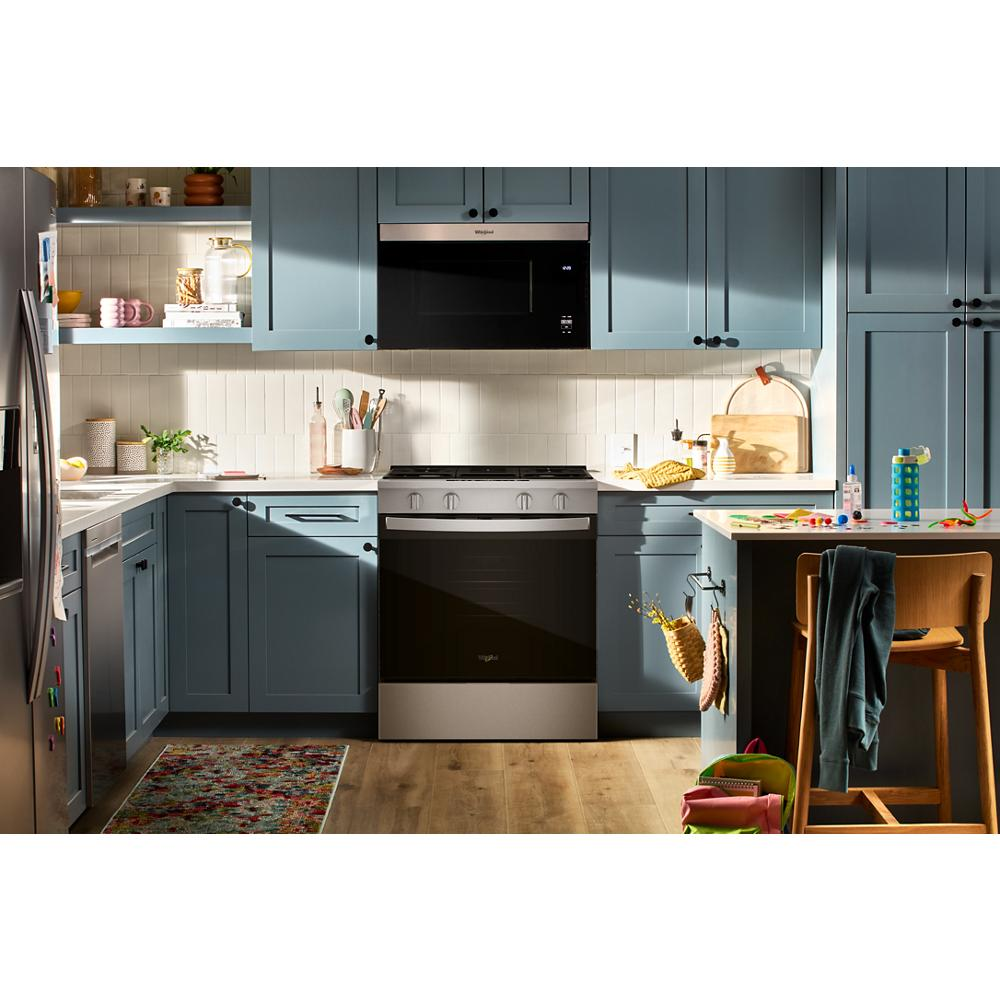 30-inch Gas Smart Range with Air Cooking Technology and Steam Clean