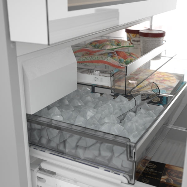 800 Series, French Door Bottom Mount Refrigerator, Glass door, 36'', White, Total No Frost