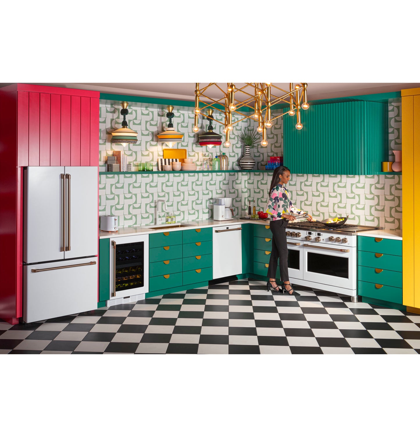 CAFÉ™ ENERGY STAR® 23.1 Cu. Ft. Smart Counter-Depth French-Door Refrigerator