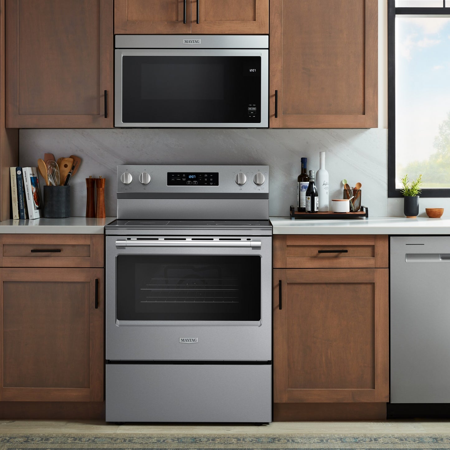 30-Inch Wide Electric Range With No Preheat Air Fry and Air Baking - 5.3 cu. ft.