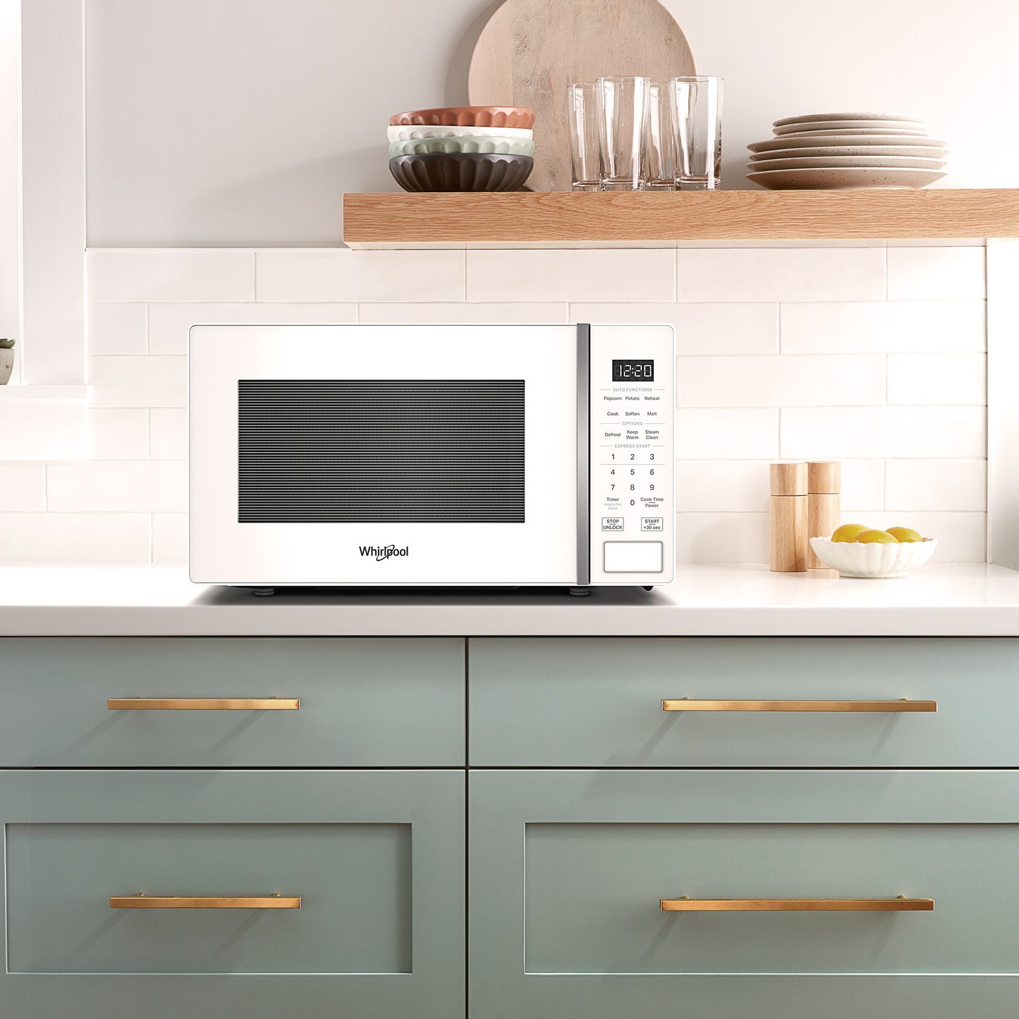 0.7 cu. ft. White Countertop Microwave With Steam Clean - 700 watt