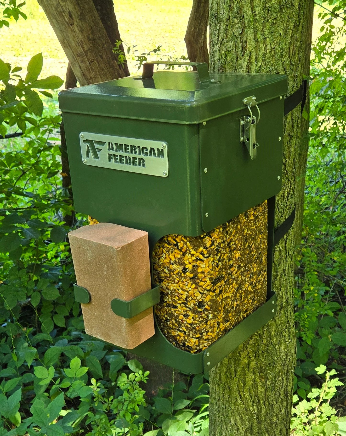 American Feeder BF-40 Block Feeder