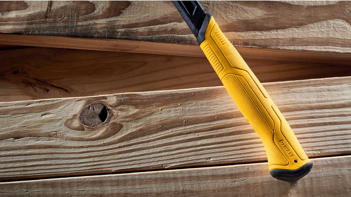 DEWALT 28 oz. Milled Steel Framing Hammer