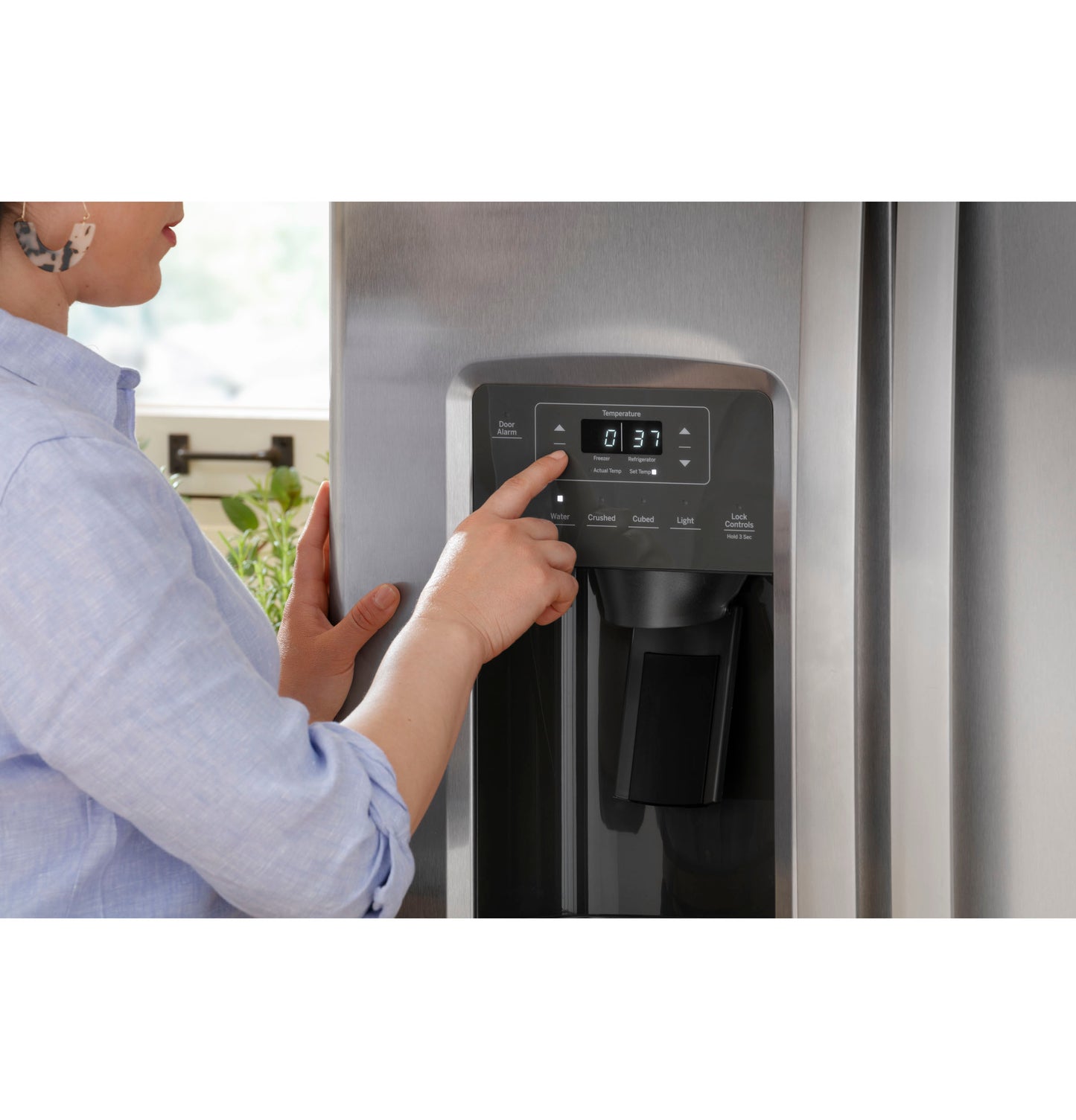 GE 23.0 Cu. Ft. Side-By-Side Refrigerator