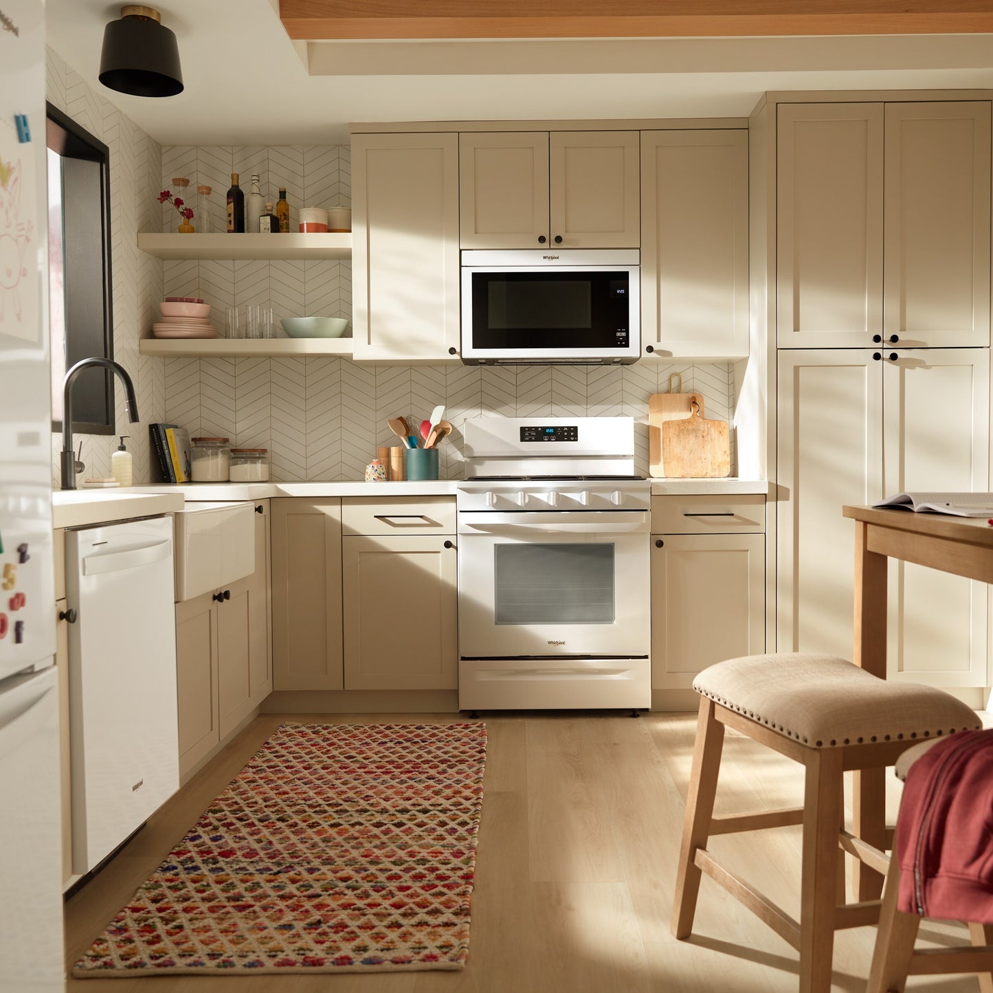 30-inch Gas Range with Air Cooking Technology, No Preheat Air Fry and Air Baking and Self Clean