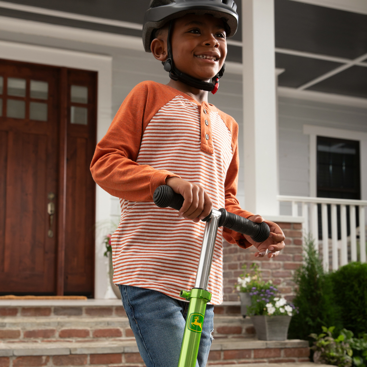 TOMY John Deere Scooter