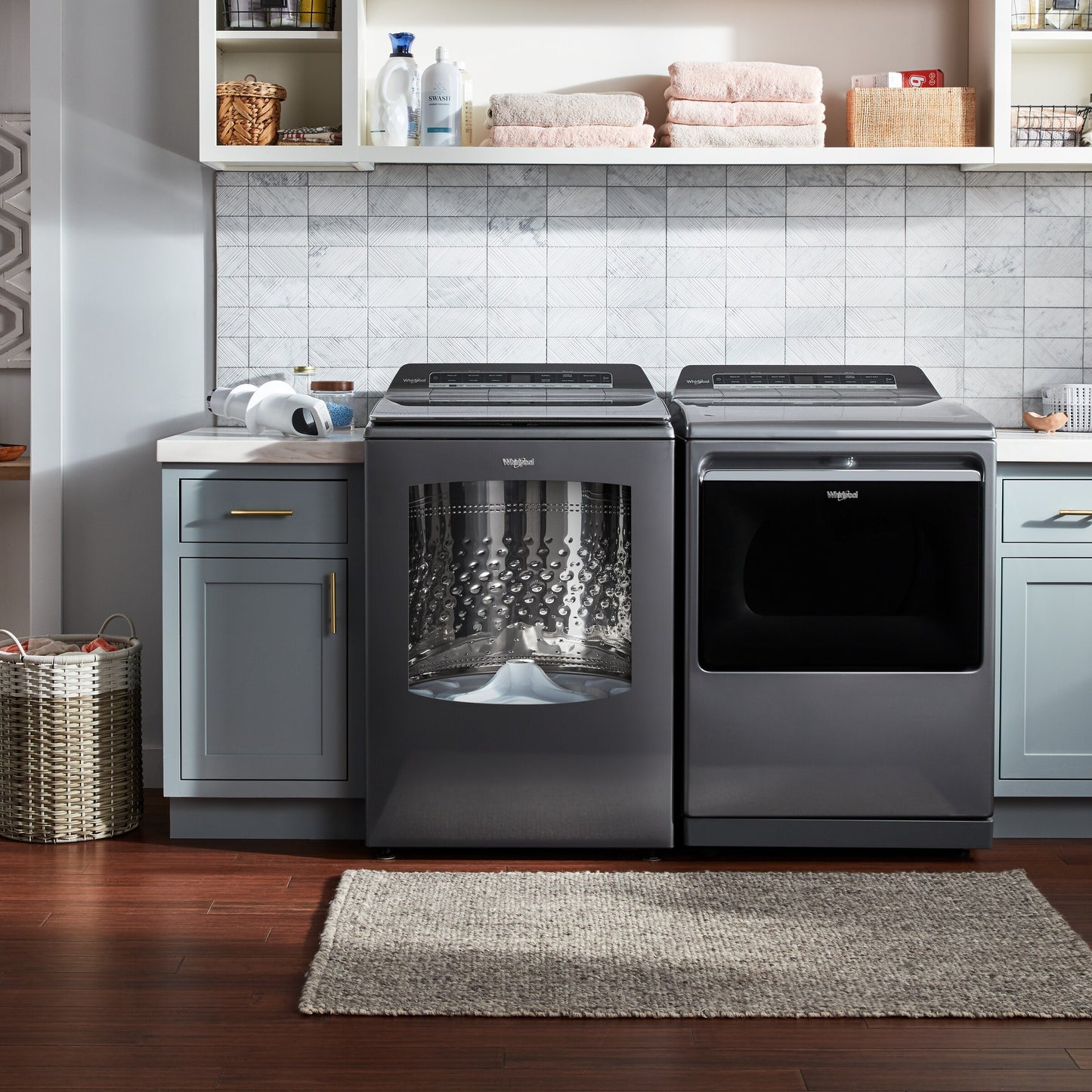 7.4 cu. ft. Top Load Gas Dryer with Advanced Moisture Sensing