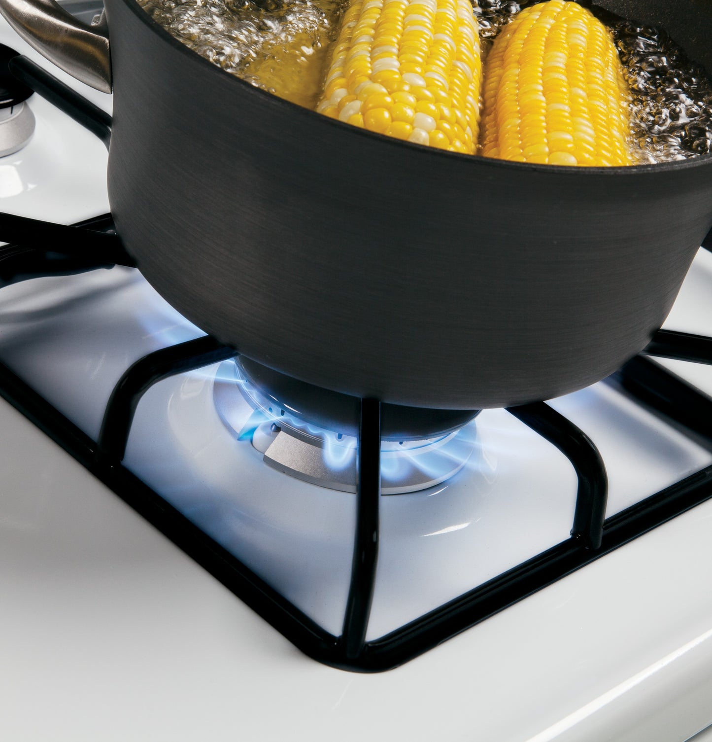 Hotpoint® 30" Free-Standing Standard Clean Gas Range