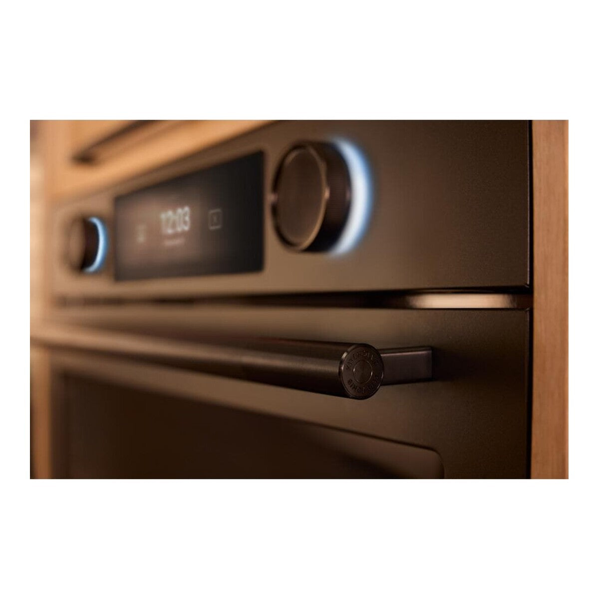 30-inch Smart Electric Single Wall Oven with Intelligent Cooking Camera - Black Ore