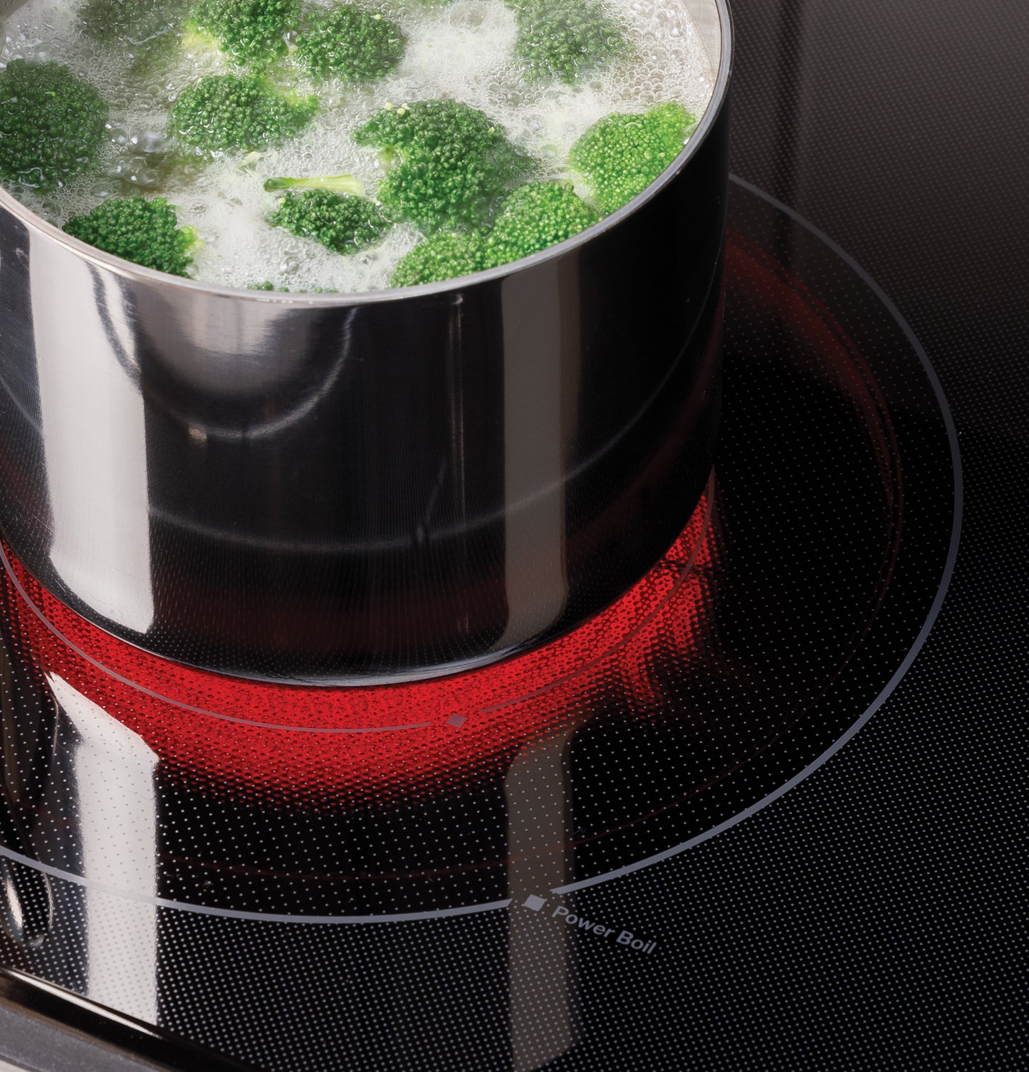 GE® ENERGY STAR® 30" Free-Standing Electric Range with Crisp Mode
