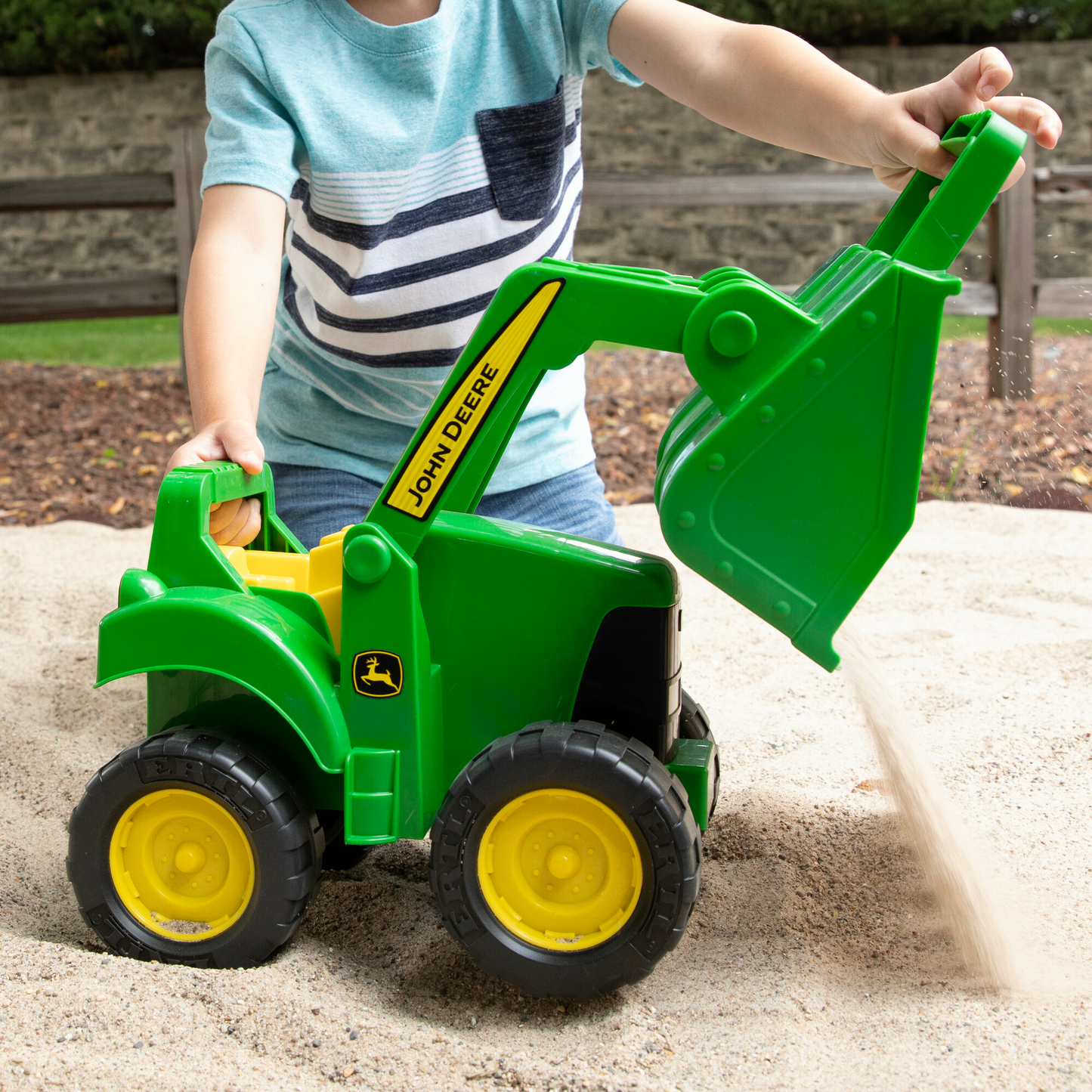 TOMY John Deere Big Scoop Tractor with Loader, 15 in.
