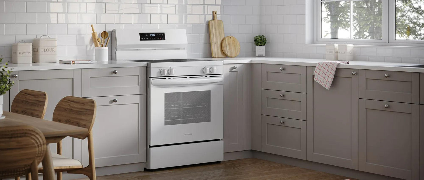 30" Electric Range with the EvenTemp®