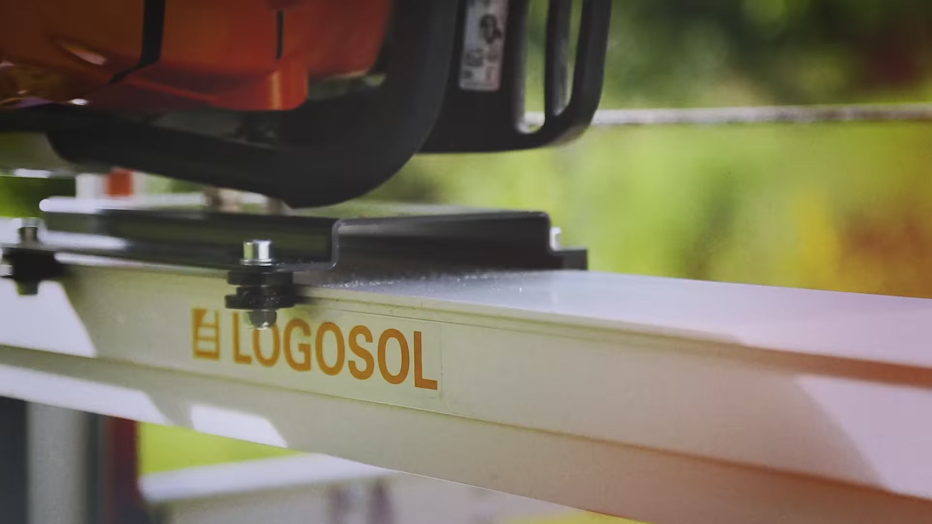 LOGOSOL F2 Chain Sawmill with Two Log Lifts – Durable & Precise